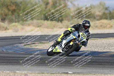 media/Nov-02-2025-CVMA (Sun) [[337aff29ab]]/Race 17-Amateur Supersport Middleweight/